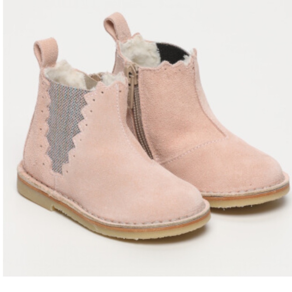 Cozy light pink Kids Boots
